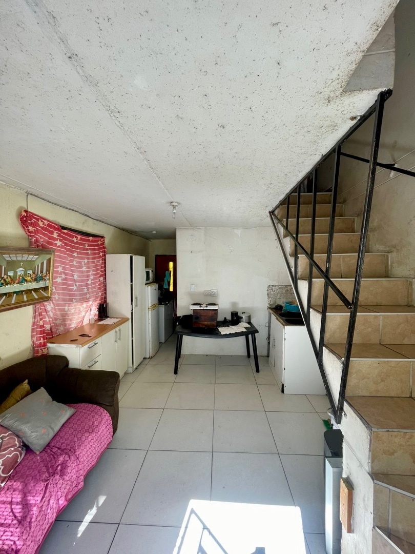 2 Bedroom Property for Sale in Delft Western Cape